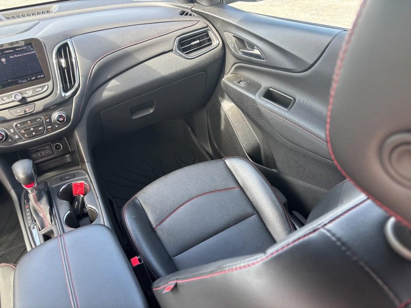 Chevrolet Equinox Vehicle Full-screen Gallery Image 14