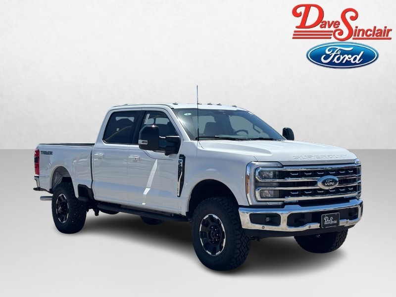 Ford Super Duty F-250 SRW Vehicle Image 04