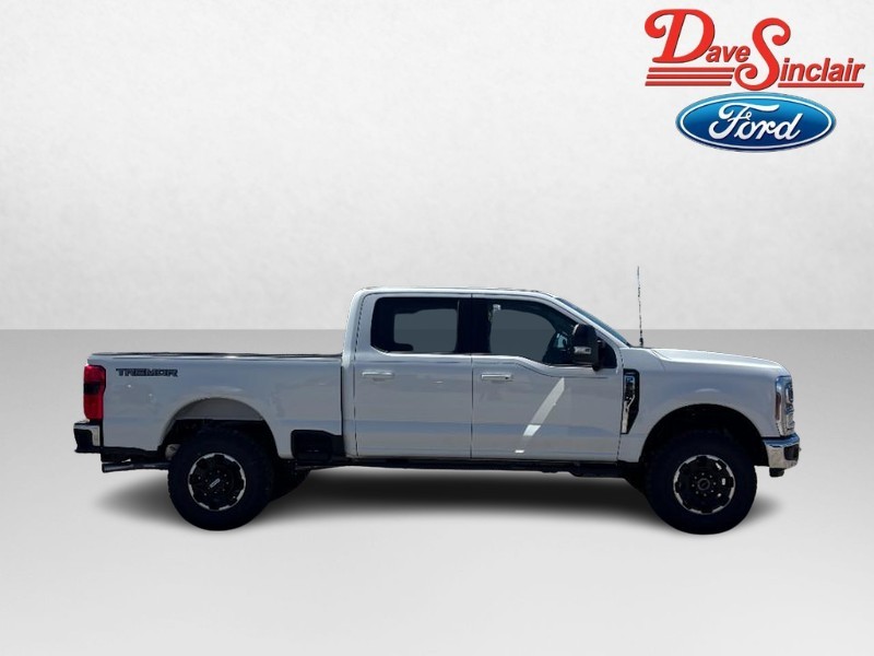 Ford Super Duty F-250 SRW Vehicle Image 05