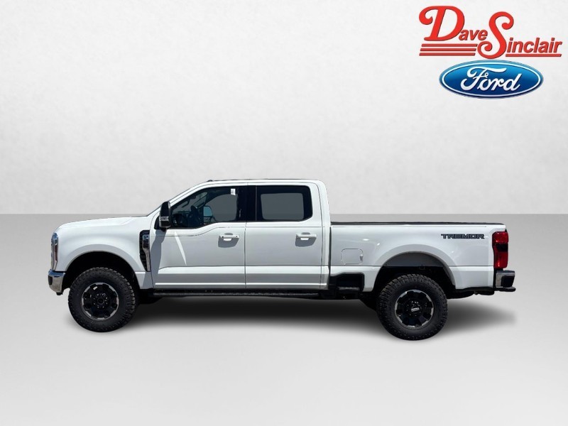 Ford Super Duty F-250 SRW Vehicle Image 10