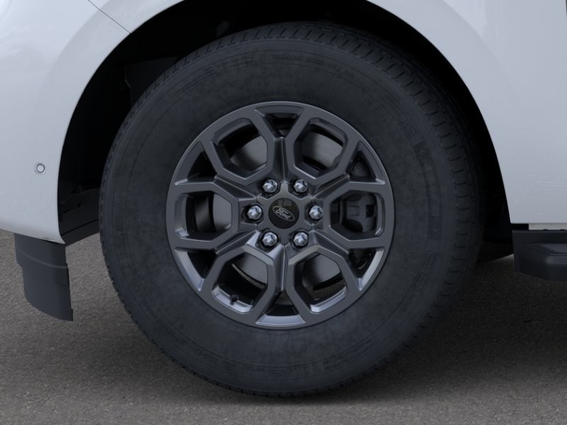 Ford Expedition Max Vehicle Full-screen Gallery Image 21