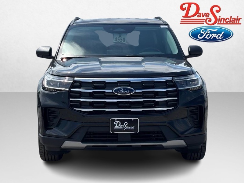 Ford Explorer Vehicle Image 02