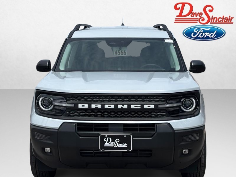 Ford Bronco Sport Vehicle Full-screen Gallery Image 02