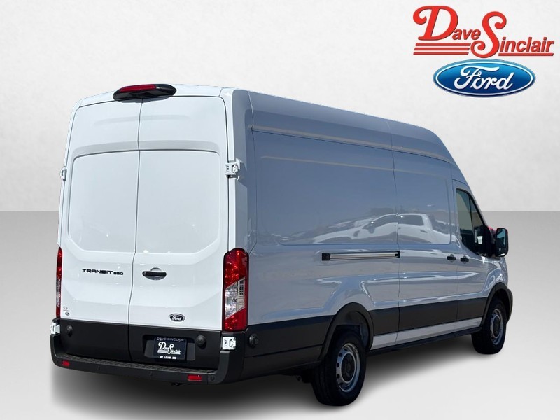Ford Transit Cargo Van Vehicle Image 07