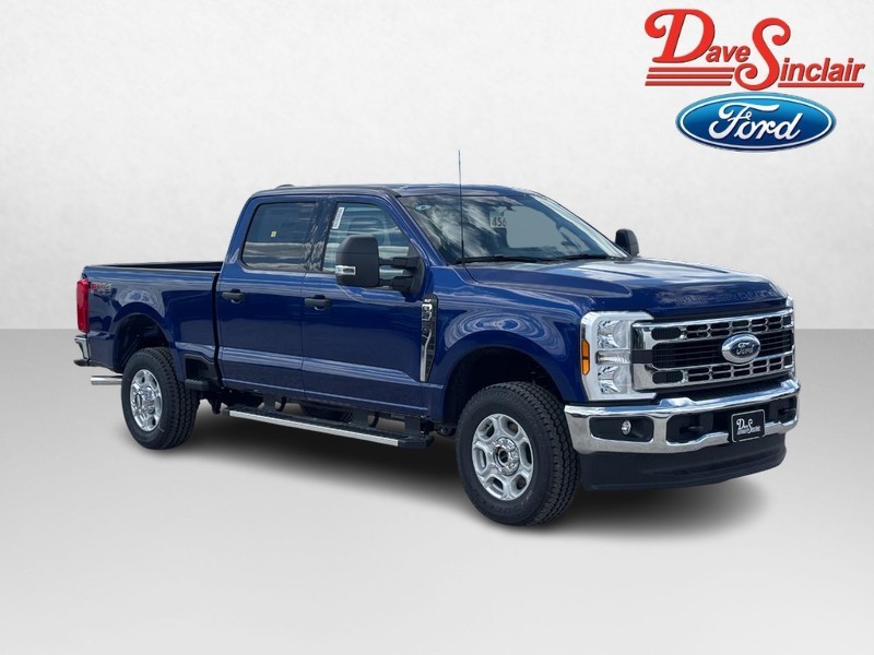 Ford Super Duty F-250 SRW Vehicle Image 05