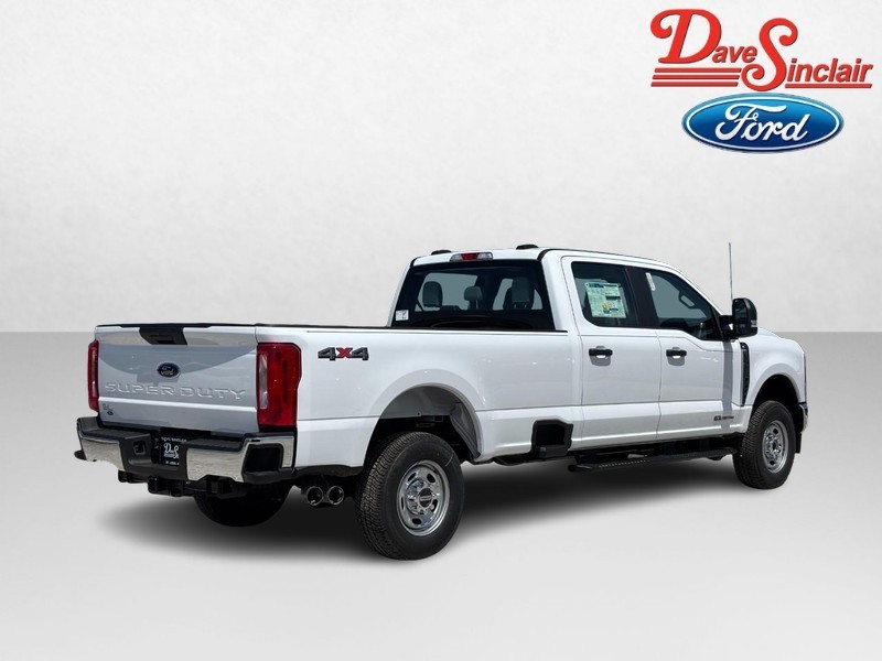 Ford Super Duty F-250 SRW Vehicle Image 07