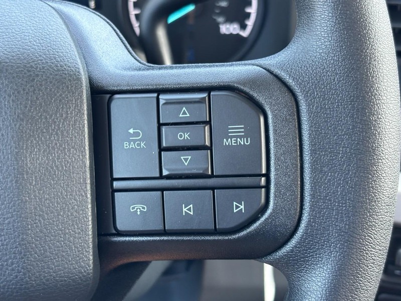Ford Super Duty F-250 SRW Vehicle Image 19