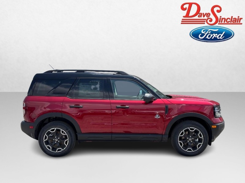 Ford Bronco Sport Vehicle Full-screen Gallery Image 05