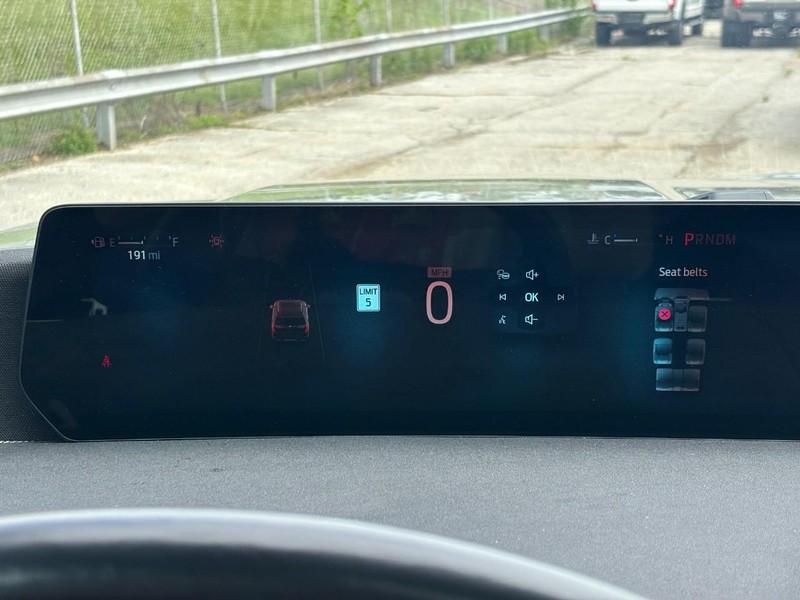 Ford Expedition Max Vehicle Image 22