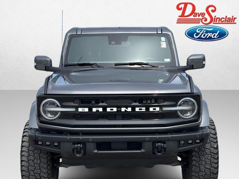 Ford Bronco Vehicle Image 02