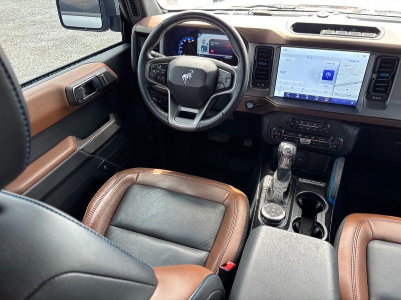 Ford Bronco Vehicle Image 14