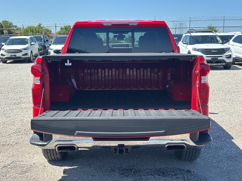 Chevrolet Silverado 1500 Vehicle Full-screen Gallery Image 09