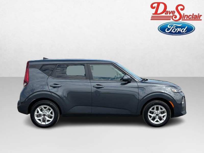 Kia Soul Vehicle Full-screen Gallery Image 05