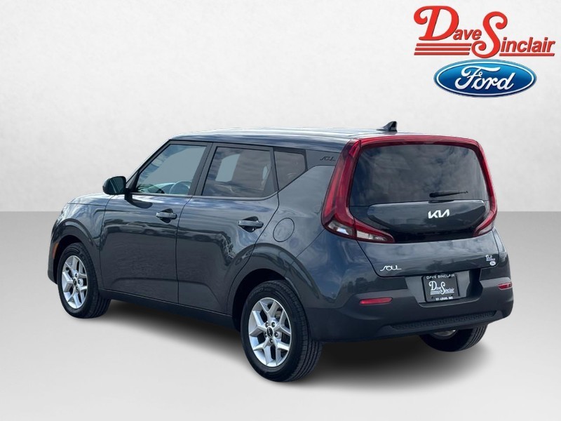 Kia Soul Vehicle Full-screen Gallery Image 09