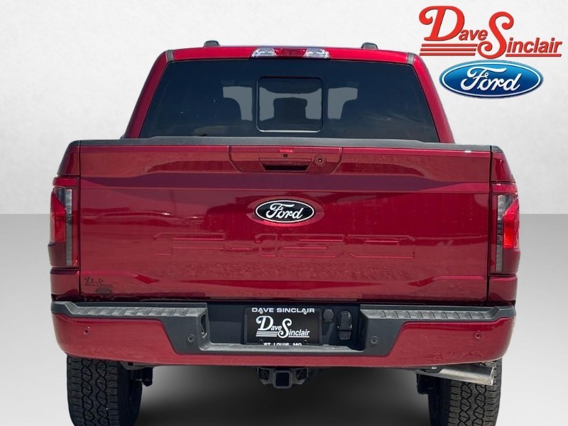 Ford F-150 Vehicle Full-screen Gallery Image 08