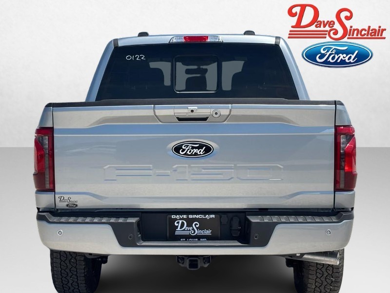 Ford F-150 Vehicle Full-screen Gallery Image 08