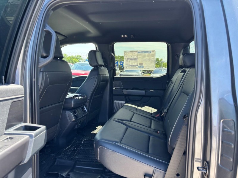 Ford F-150 Vehicle Image 12