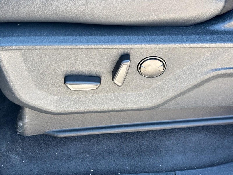 Ford F-150 Vehicle Image 16