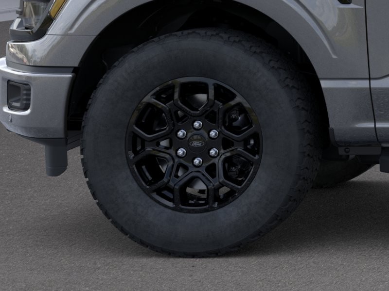 Ford F-150 Vehicle Full-screen Gallery Image 21