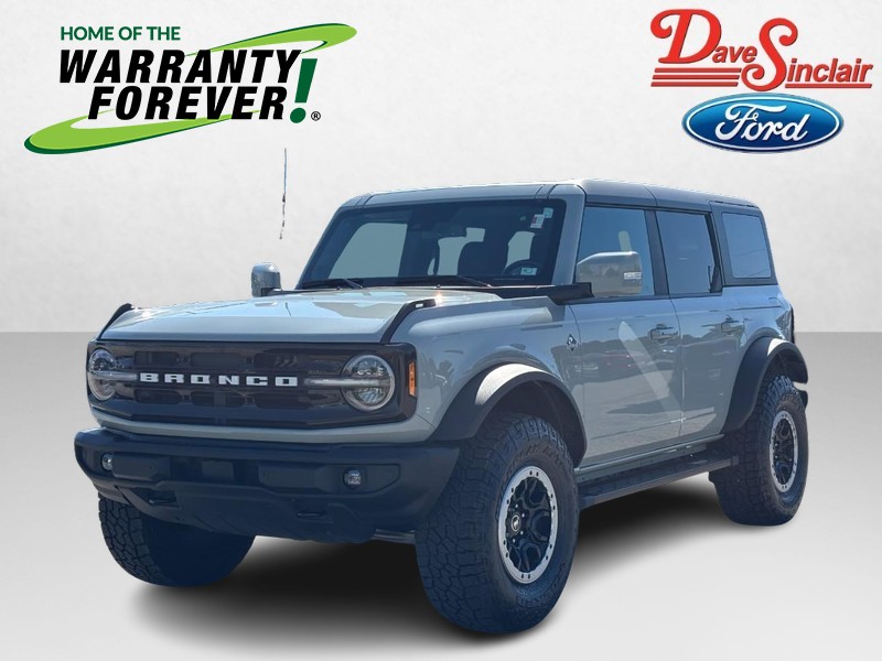 Ford Bronco Vehicle Full-screen Gallery Image 01