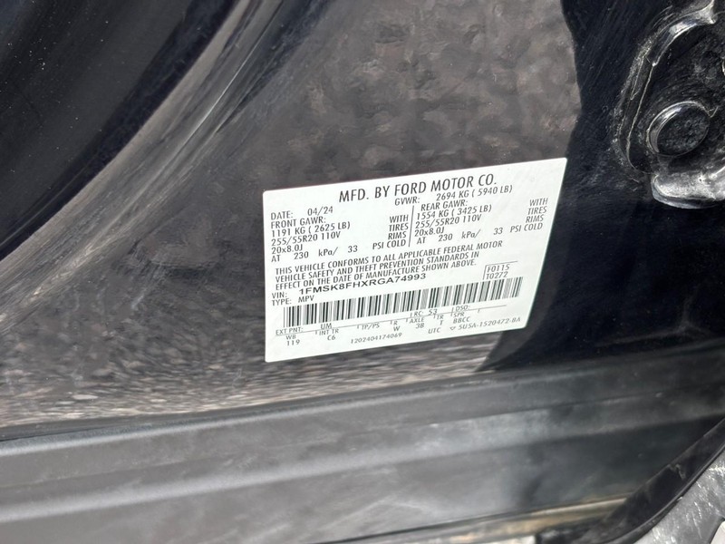 Ford Explorer Vehicle Image 26