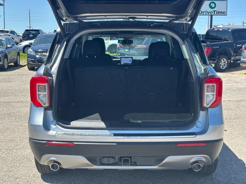 Ford Explorer Vehicle Image 11
