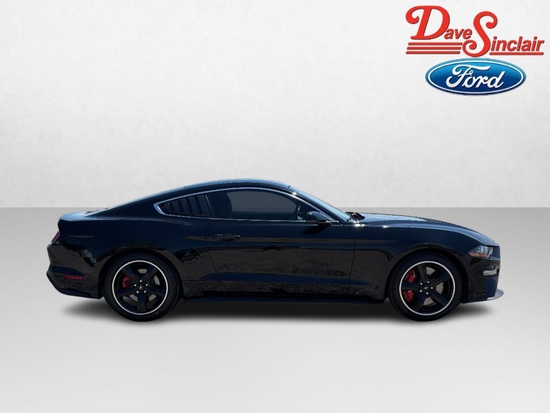 Ford Mustang Vehicle Full-screen Gallery Image 05