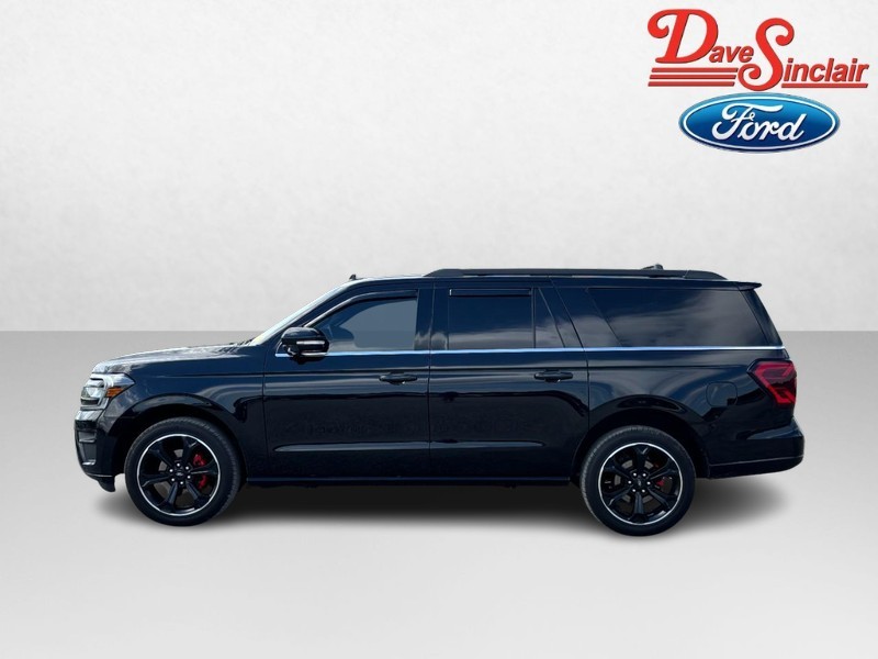 Ford Expedition Max Vehicle Full-screen Gallery Image 10