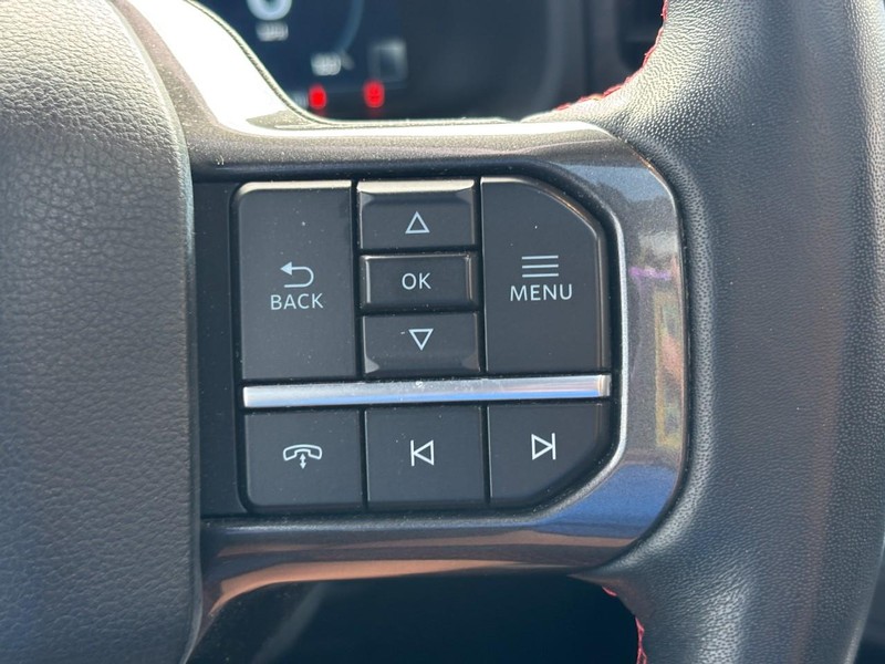 Ford Expedition Max Vehicle Full-screen Gallery Image 21