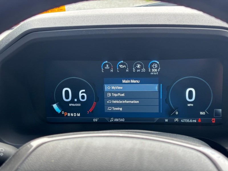 Ford Expedition Max Vehicle Full-screen Gallery Image 22