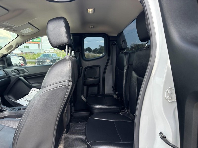 Ford Ranger Vehicle Full-screen Gallery Image 13