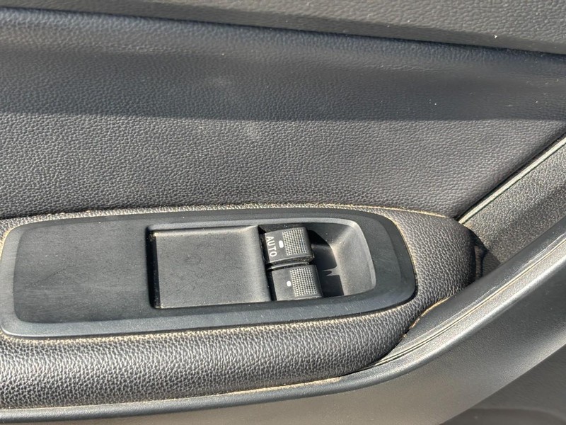 Ford Ranger Vehicle Full-screen Gallery Image 18