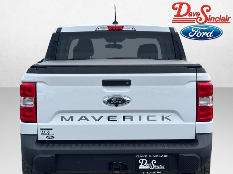 Ford Maverick Vehicle Full-screen Gallery Image 08