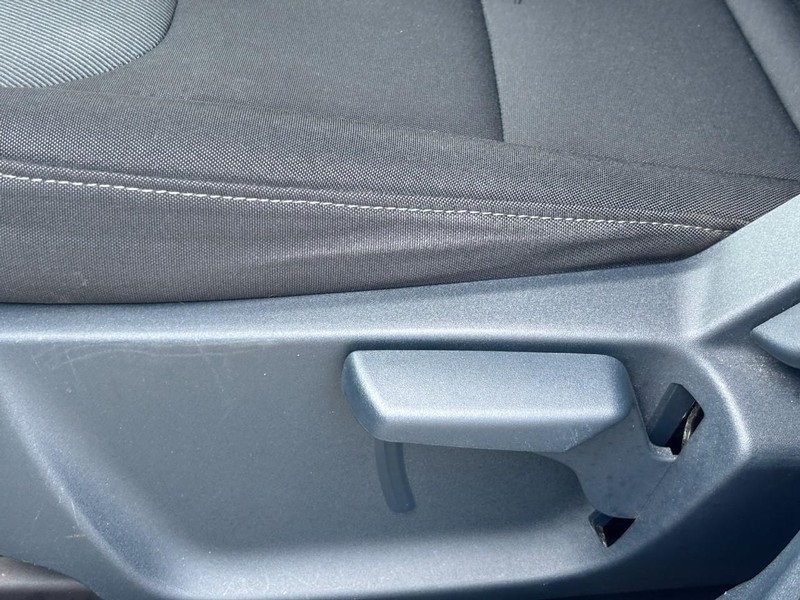 Ford Maverick Vehicle Full-screen Gallery Image 18