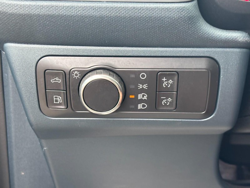 Ford Maverick Vehicle Full-screen Gallery Image 20
