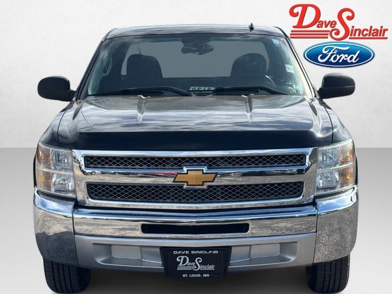 Chevrolet Silverado 1500 Vehicle Full-screen Gallery Image 02