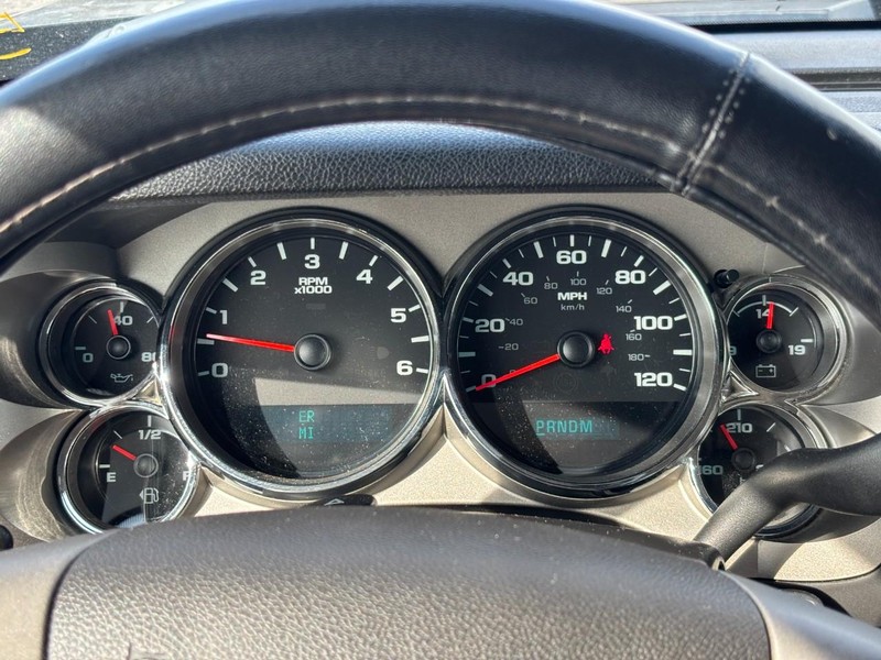 Chevrolet Silverado 1500 Vehicle Full-screen Gallery Image 20