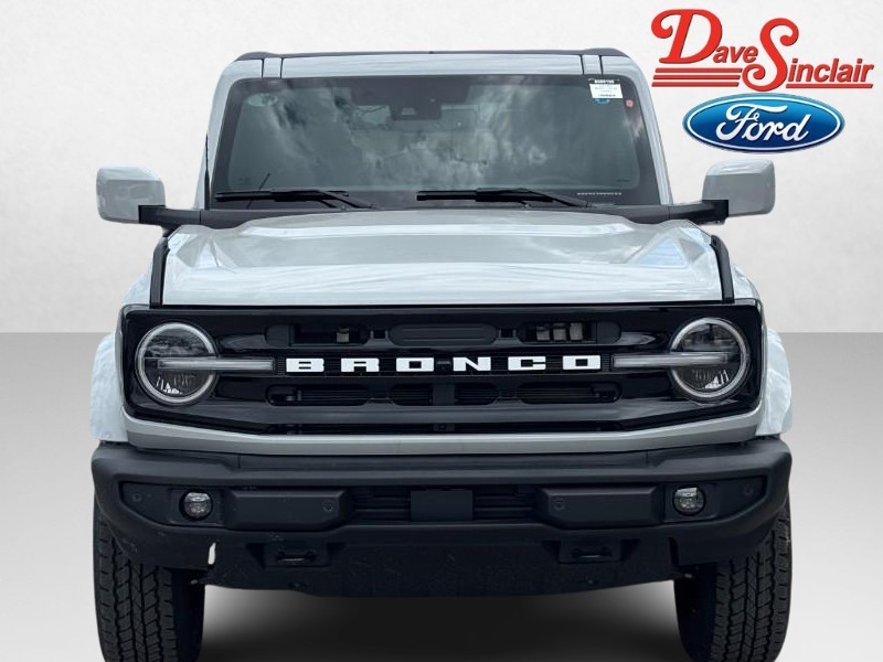 Ford Bronco Vehicle Image 02