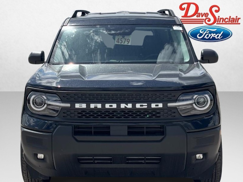 Ford Bronco Sport Vehicle Full-screen Gallery Image 02