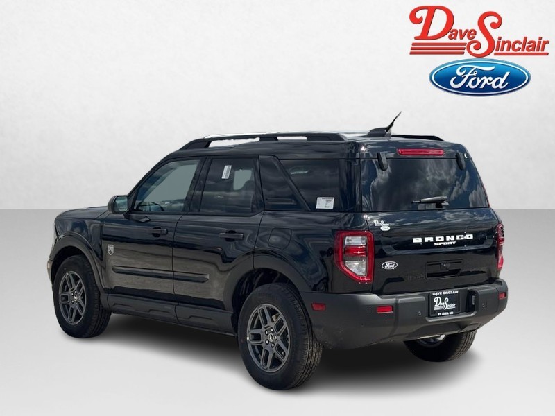 Ford Bronco Sport Vehicle Full-screen Gallery Image 09