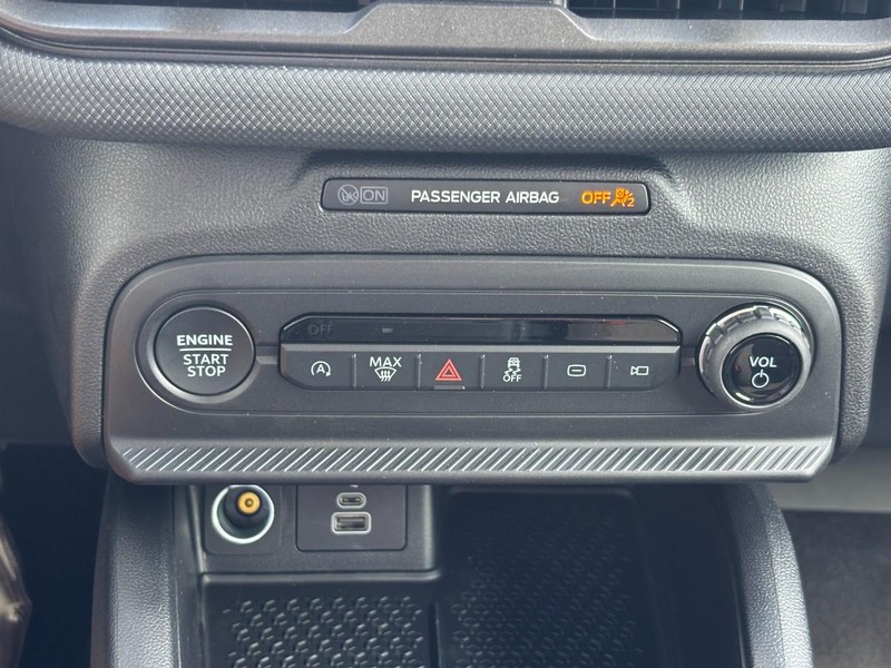 Ford Bronco Sport Vehicle Full-screen Gallery Image 23