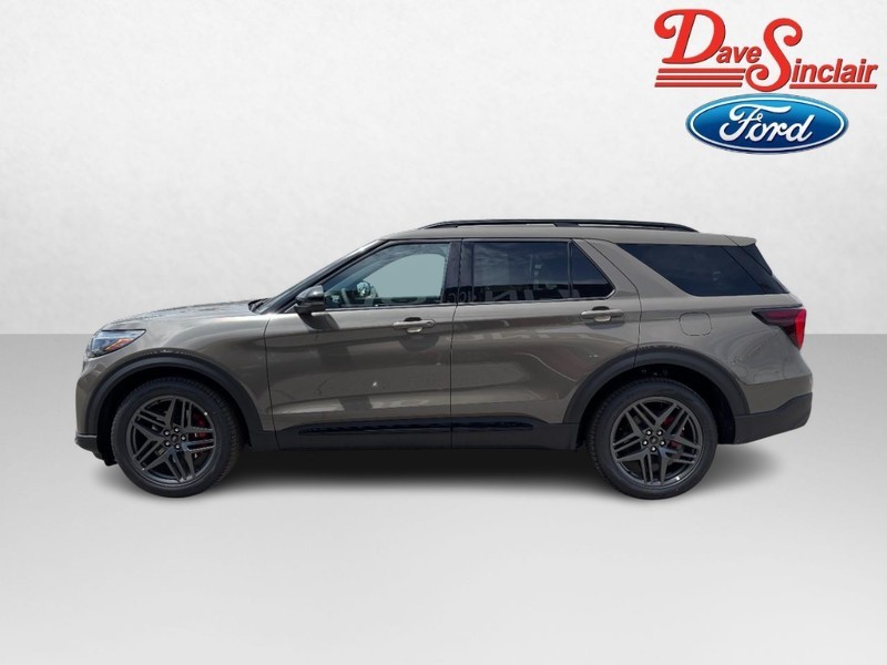 Ford Explorer Vehicle Image 10