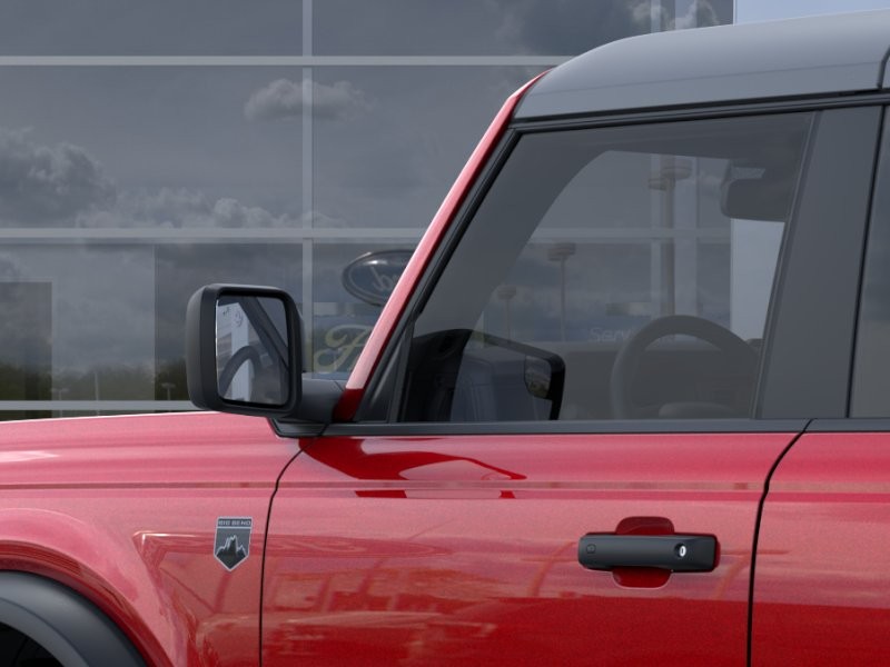 Ford Bronco Vehicle Full-screen Gallery Image 24