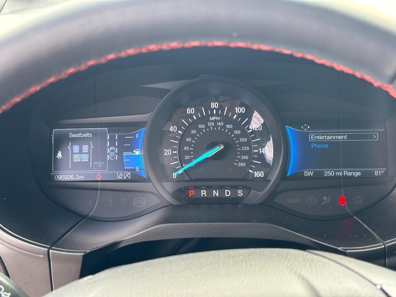 Ford Edge Vehicle Image 21