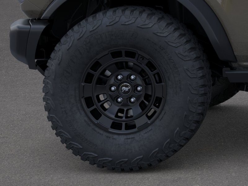 Ford Bronco Vehicle Full-screen Gallery Image 23