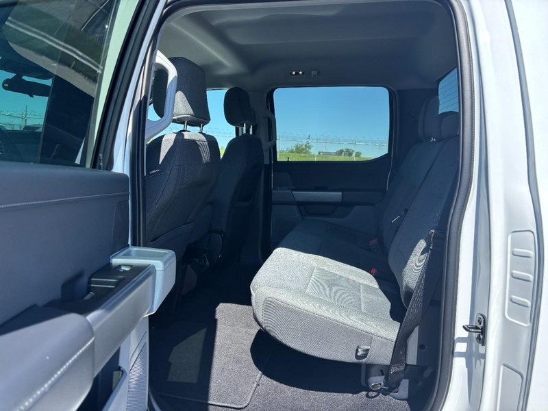 Ford F-150 Vehicle Image 13