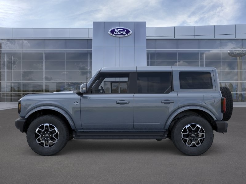 Ford Bronco Vehicle Full-screen Gallery Image 04