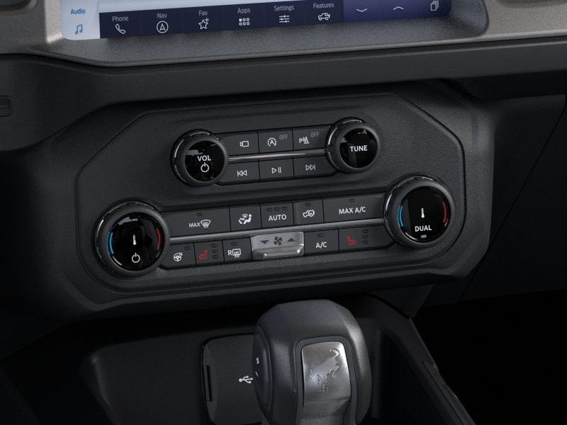 Ford Bronco Vehicle Full-screen Gallery Image 18