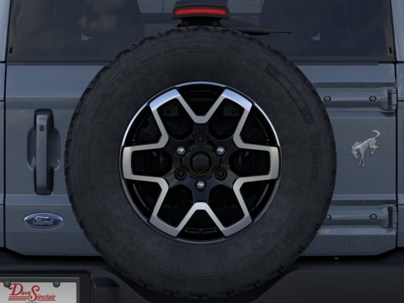 Ford Bronco Vehicle Full-screen Gallery Image 26