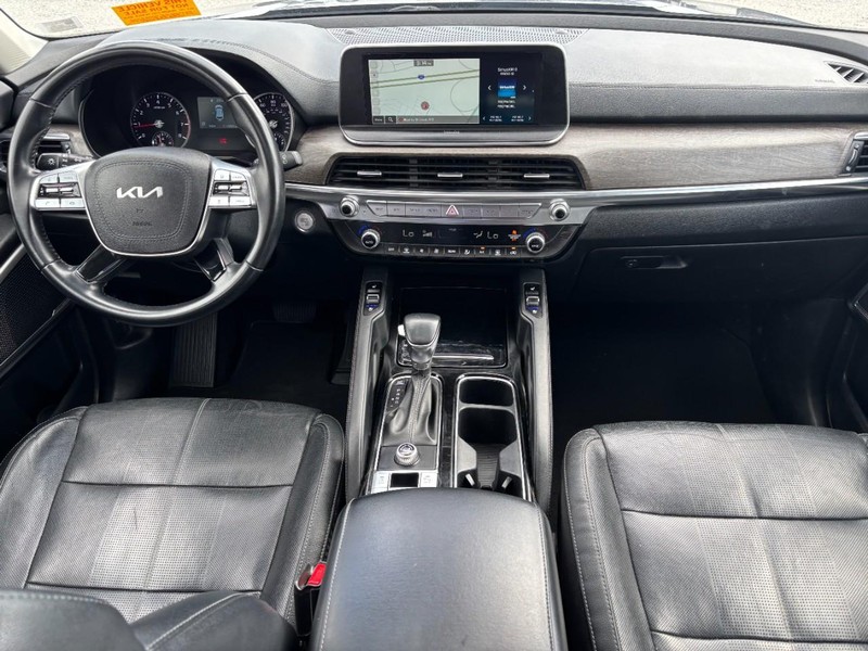 Kia Telluride Vehicle Full-screen Gallery Image 16